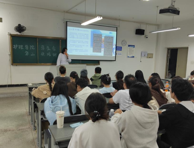 春风化雨无声教育服务理念与模式方针坚持立德树人