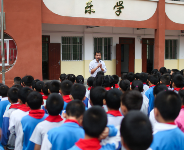 城乡接合部乡村地区的资源短板避免“学位过剩”与“入学难”